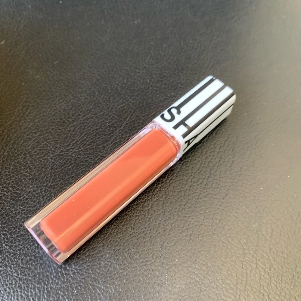Nwot muse matte liquid lipstick 11 - discreet